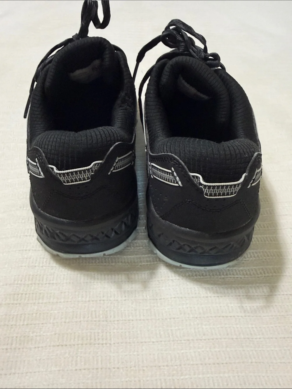 Saucony Women's Black and Gray Athletic Hiking Trainers shoes